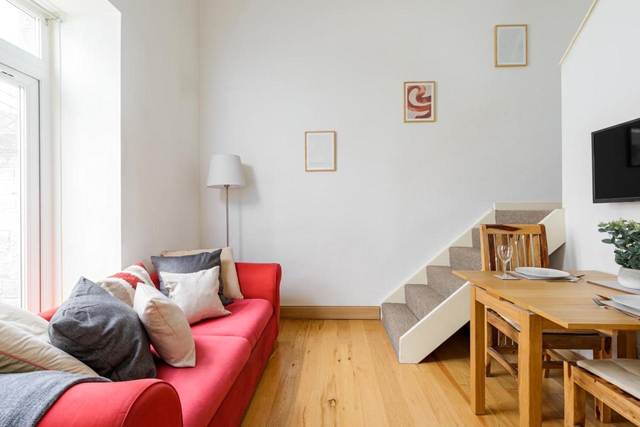 The Old Town Cockburn Apartment เอดินบะระ ภายนอก รูปภาพ